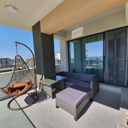 Apartament Lux Eika นาโวดาริ ภายนอก รูปภาพ