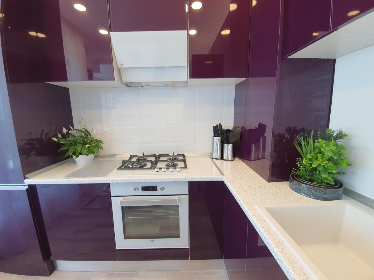 Apartament Lux Eika นาโวดาริ ภายนอก รูปภาพ